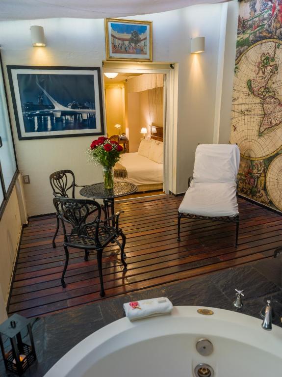 Hot tub, Melia Recoleta Plaza Hotel in Buenos Aires