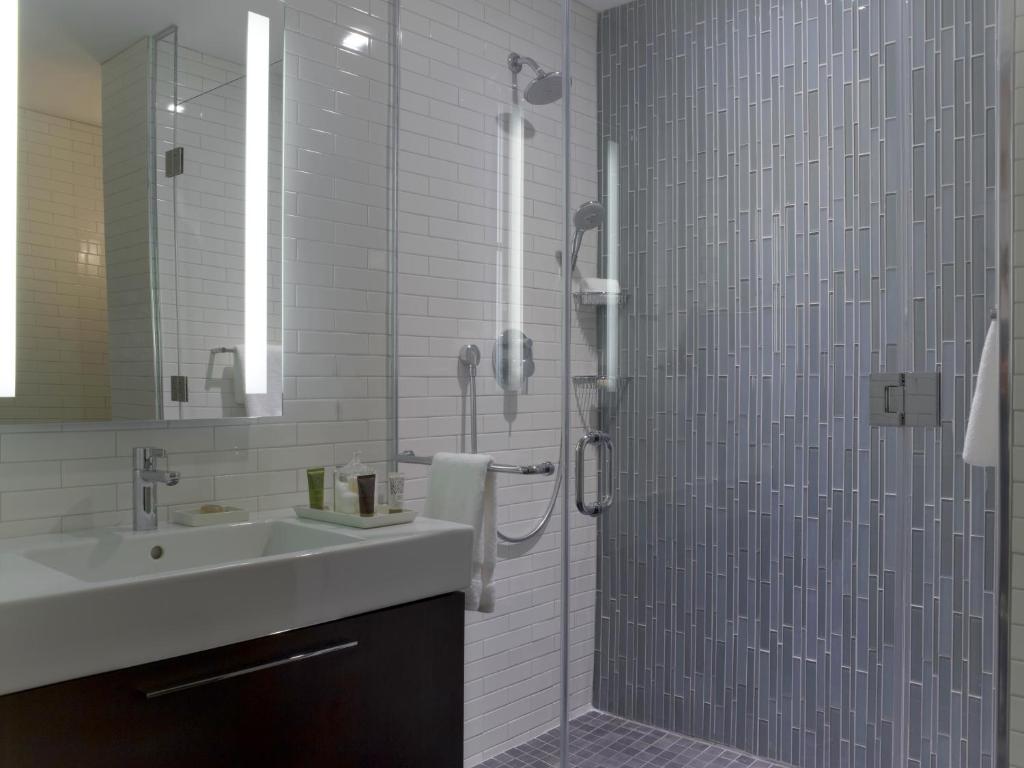 Bathroom, The Tuscany Hotel by LuxUrban in New York (NY)