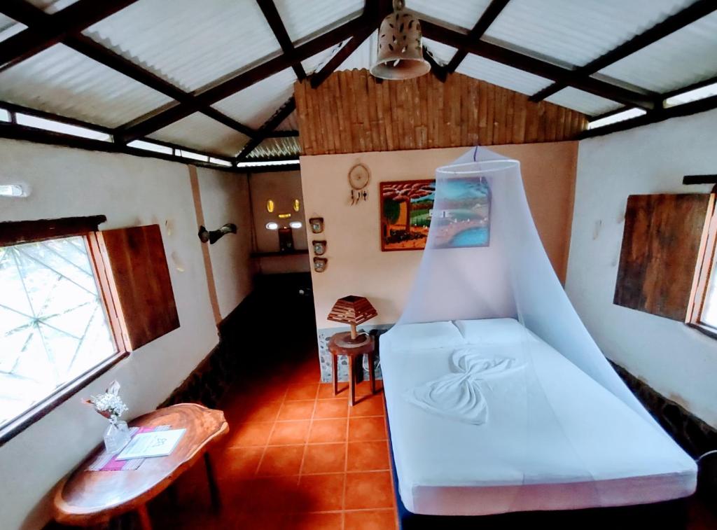 Finca Mystica의 넓고 모던한 객실