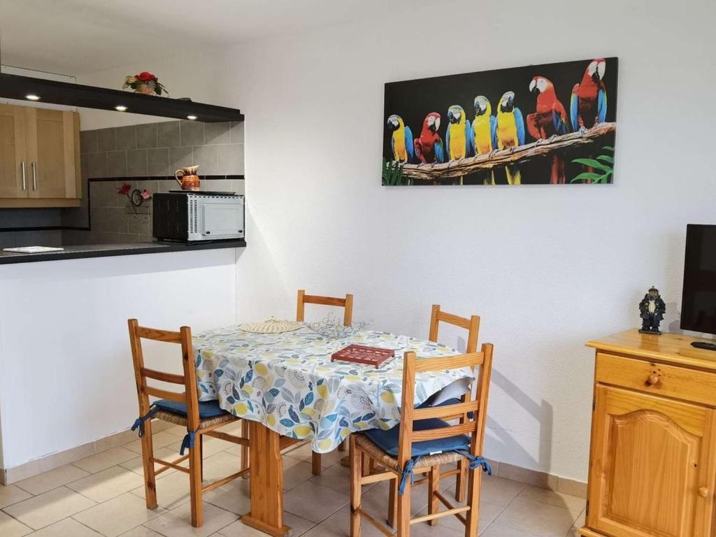 Charmant appartement T2 cabine, proche plage, commerces, parking privé, terrasse sud-est, 5 pers - FR-1-326-582 - 4