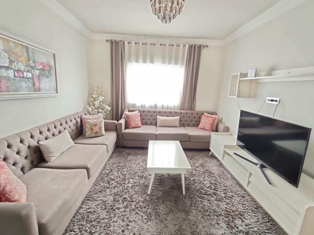 Immaculate New Modern Apartment with air conditioner-4 Bed-Beach 7min-S1, Tanger