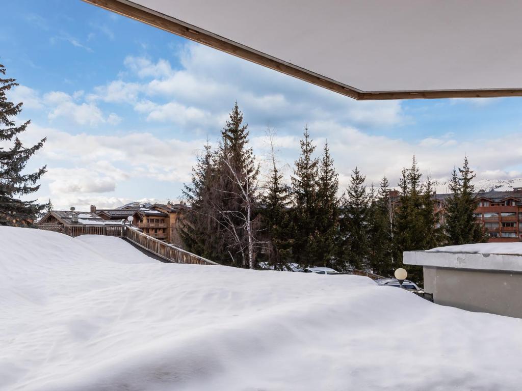 Charmant T4 à Courchevel 1650, proche piste, parking et WiFi - FR-1-563-13 - 2