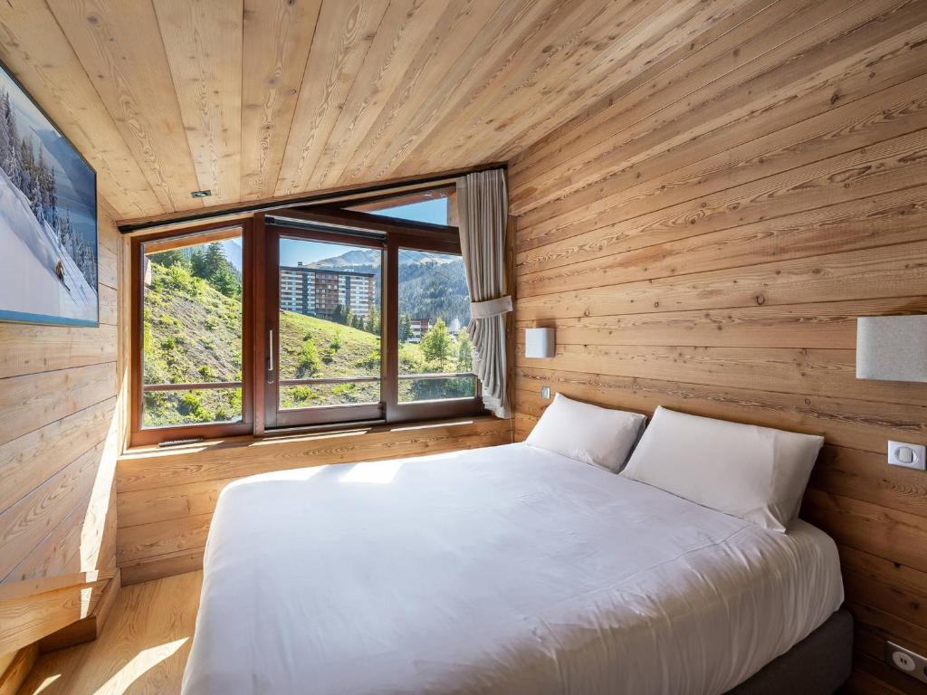 Appartement skis aux pieds à Courchevel avec parking et WIFI - FR-1-563-41 - 2