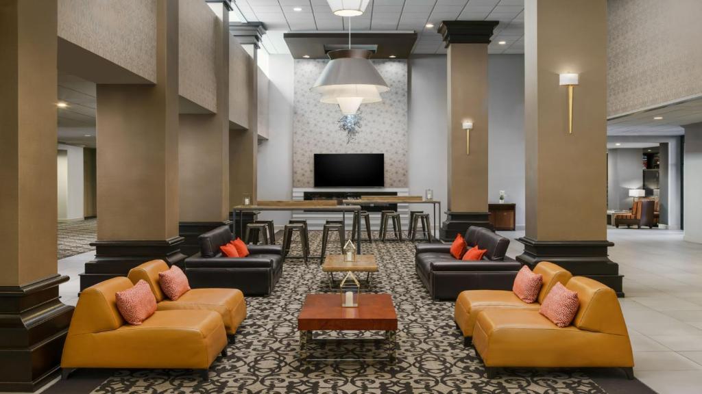 Crowne Plaza Phoenix Airport - PHX photo