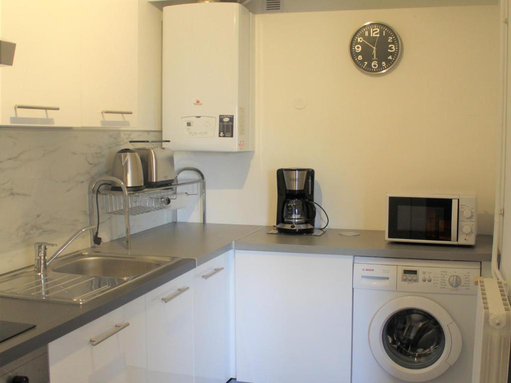 Appartement 80m² 2 Chambres Près des Thermes - FR-1-503-111 - 3