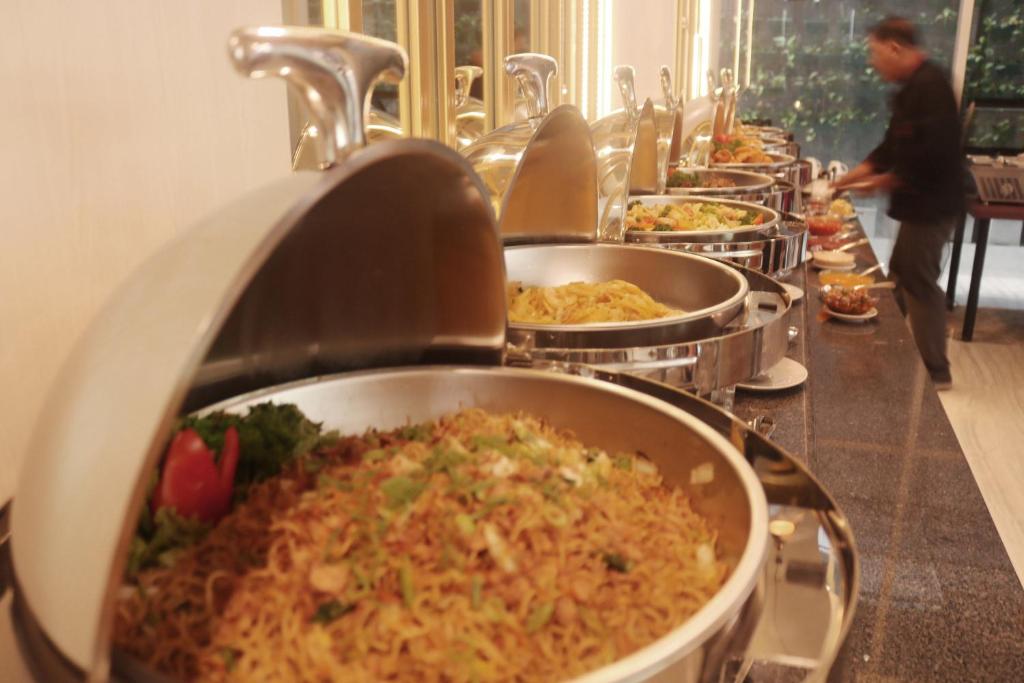 Essen und Erfrischungen