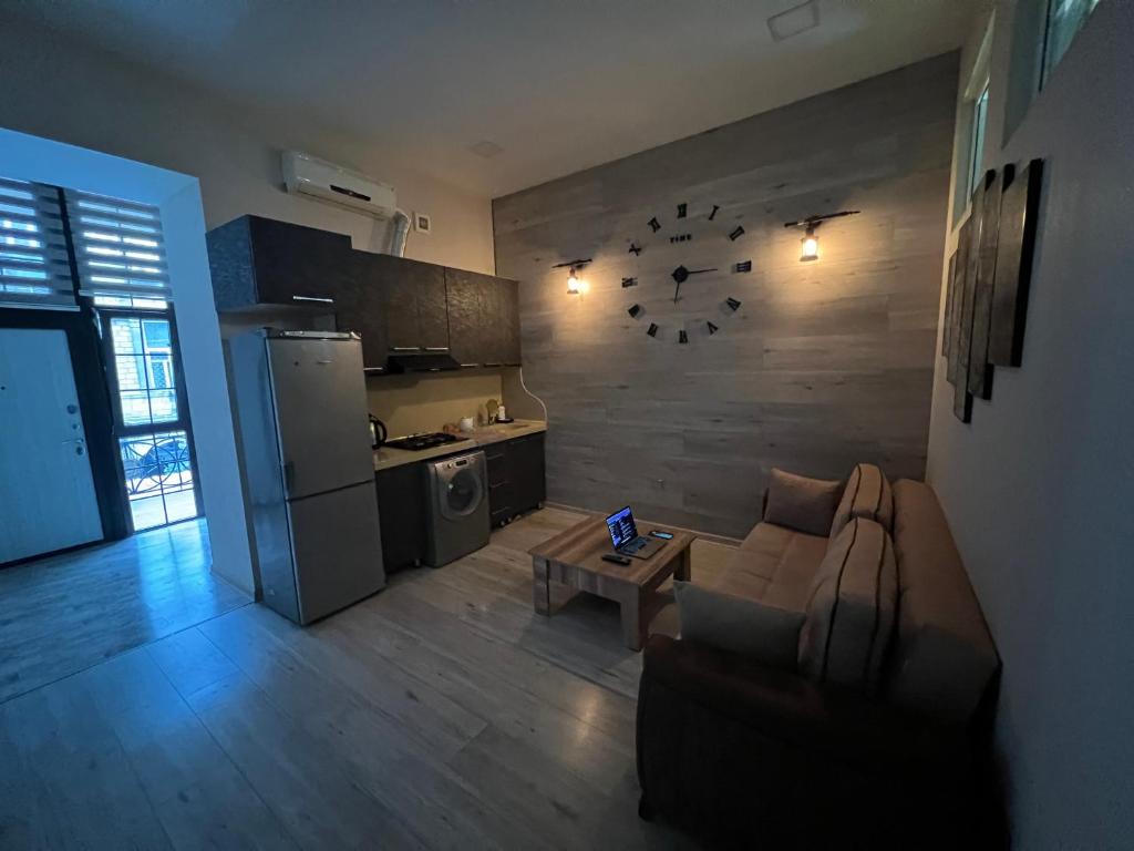 Cozy apartment at the center of Baku photo
