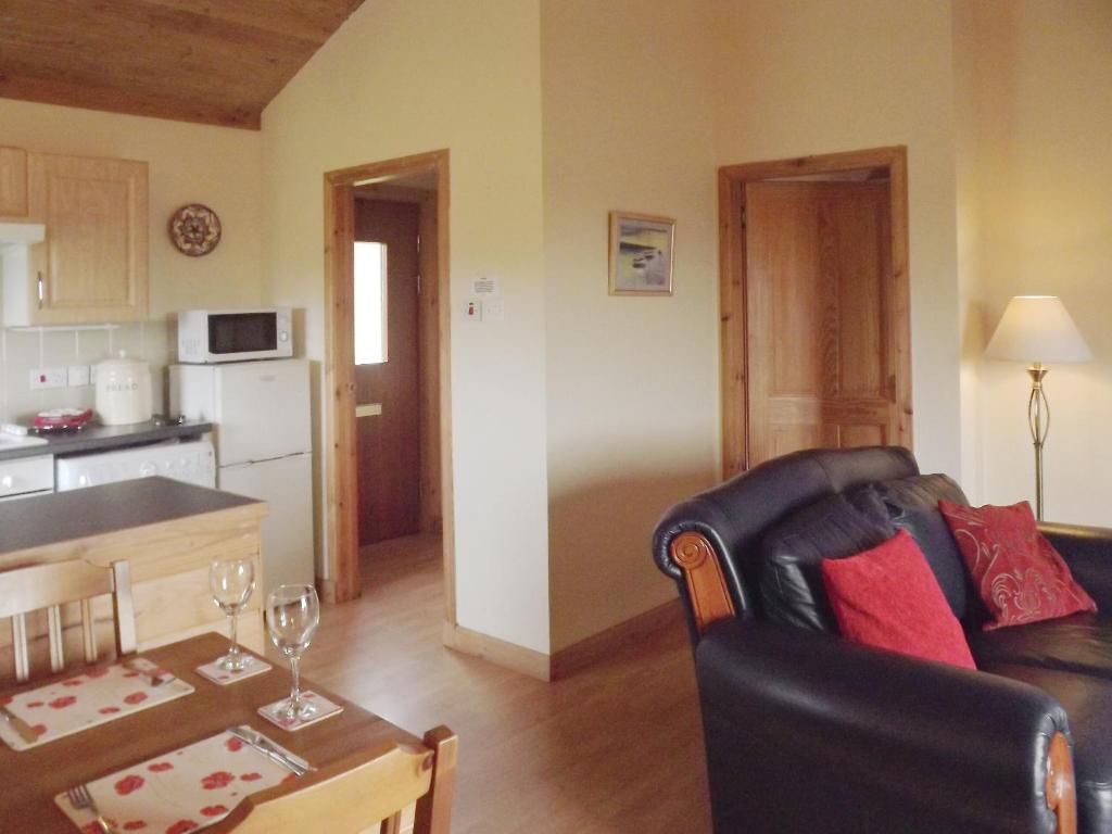 Exterior view, Ben Alder Lodge in Glasgow