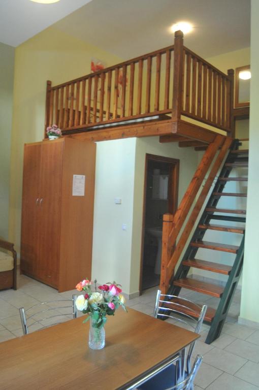 Zouzoula House photo