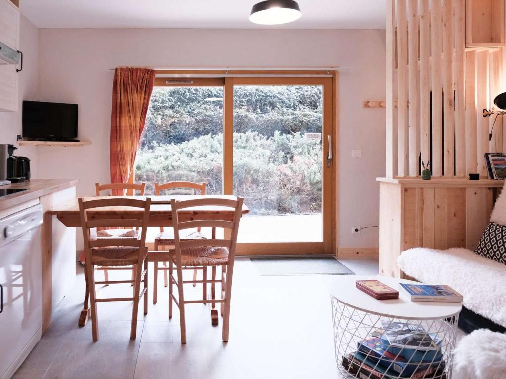 Appartement cosy pour 3 pers, piscine, proche commerces, à Arêches-Beaufort - 1