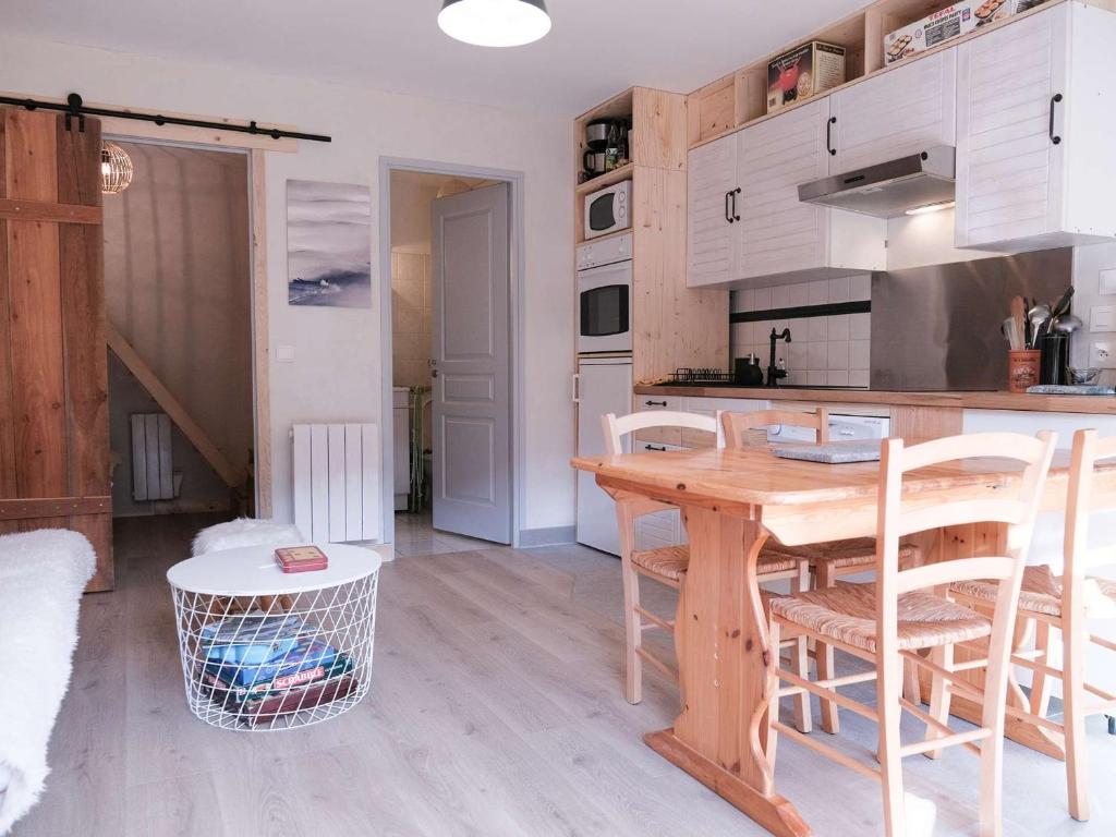 Appartement cosy pour 3 pers, piscine, proche commerces, à Arêches-Beaufort - 5