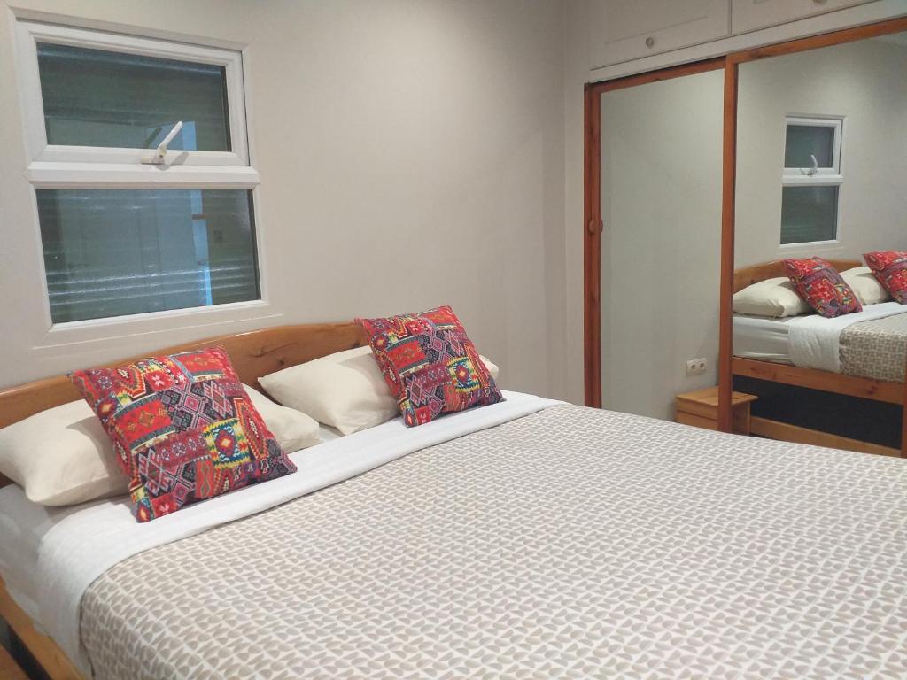 Malaga Ensuites City Centre - 3