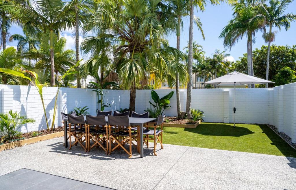 The Oasis has a private courtyard and ideal location to walk, Noosa Heads
