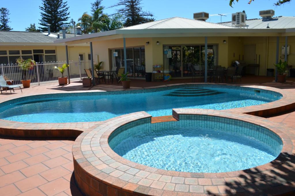 Glenelg Motel photo