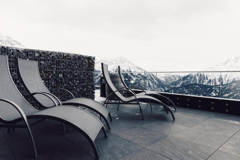 Hotel Schone Aussicht photo