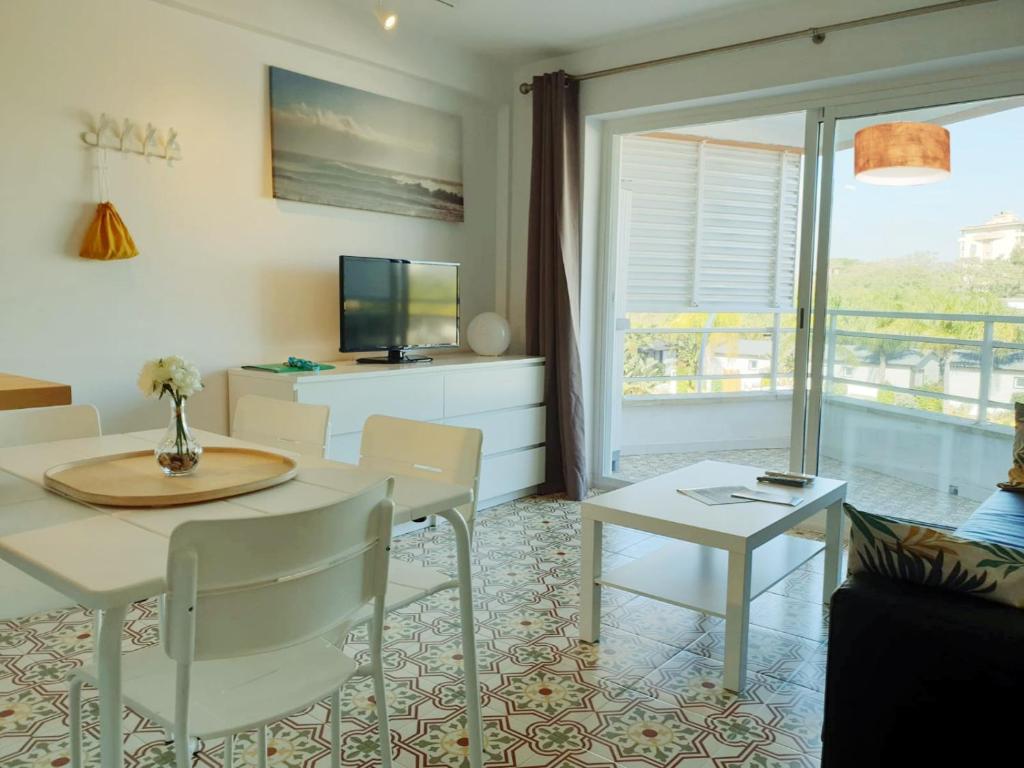 Estudio BEN NER Salou. - 3