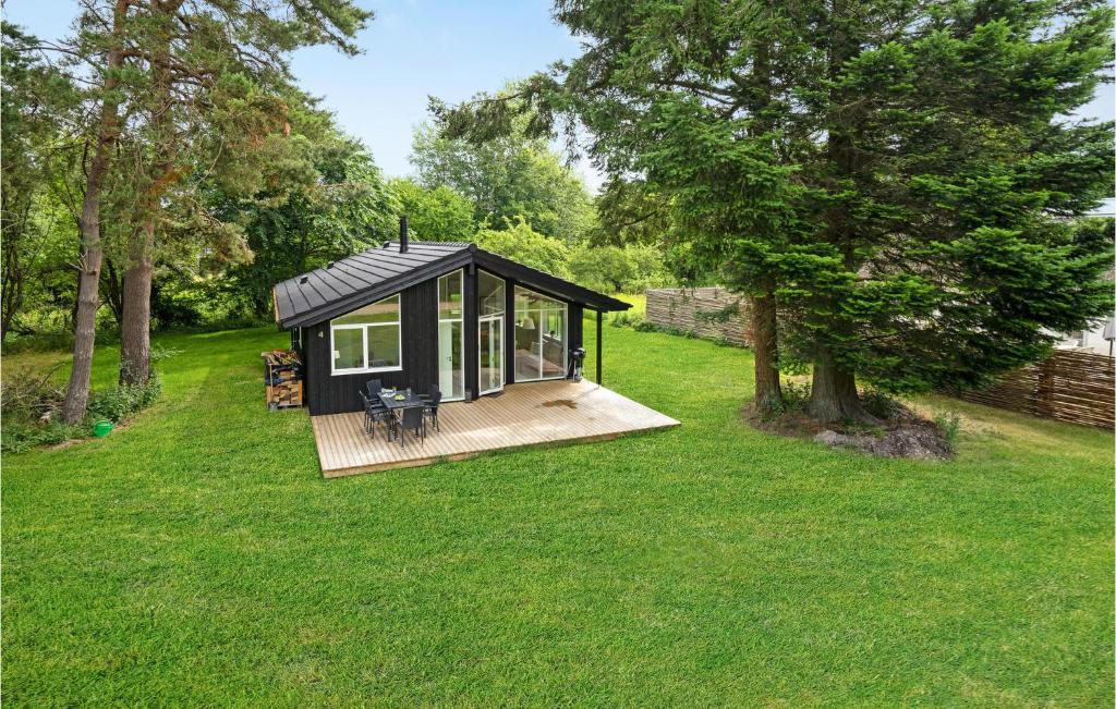 Beautiful Home In Højby With Wifi, Højby