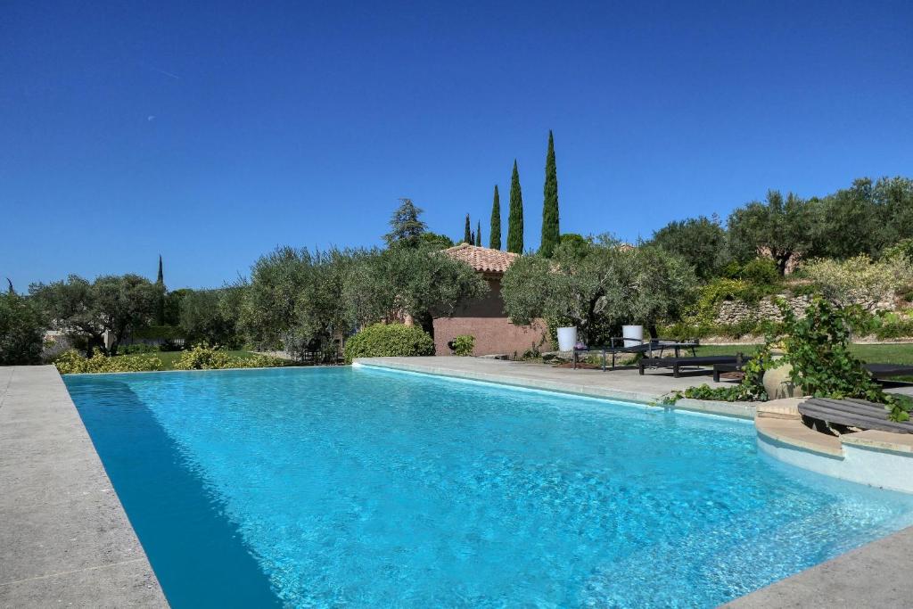 Gîte 4 personnes climatisé, avec piscine privée et chauffée
