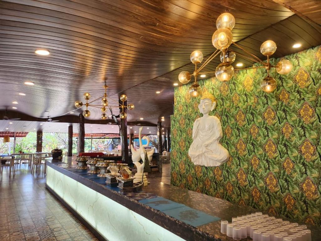 Restaurant, Paradise Village Beach Resort in Goa