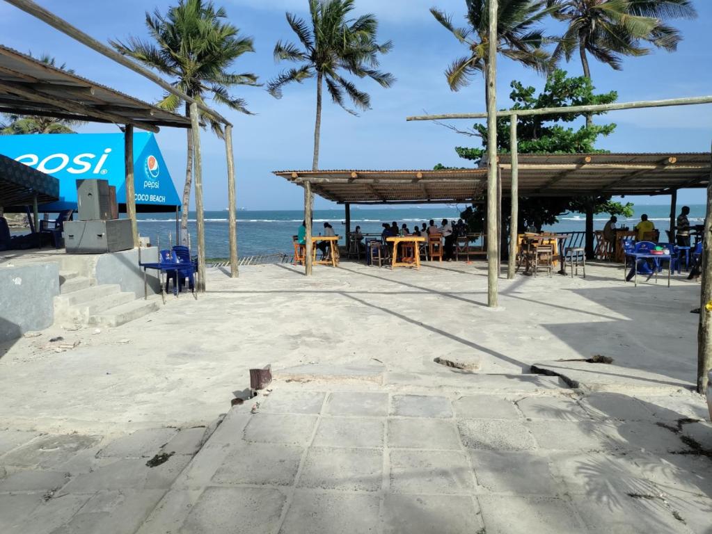 Gallivanters Hostel photo