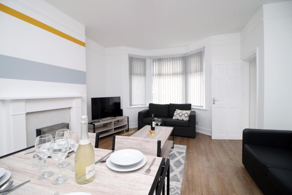 Beautiful 3 Bed in Central Newport - Sleeps 7, Newport