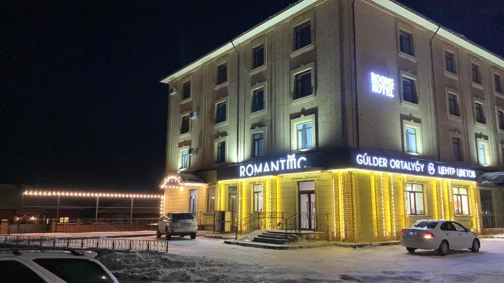 Rooms Hotel Semey，位于塞米伊的酒店
