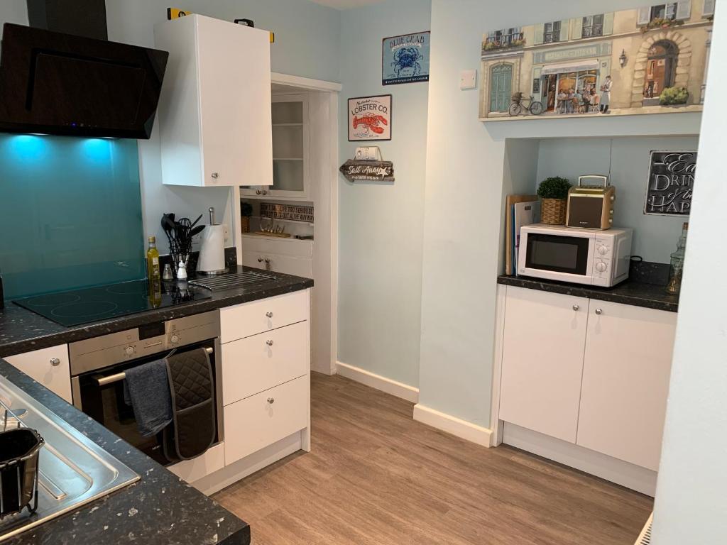 Ground Floor Apartment, Exmouth photo 3