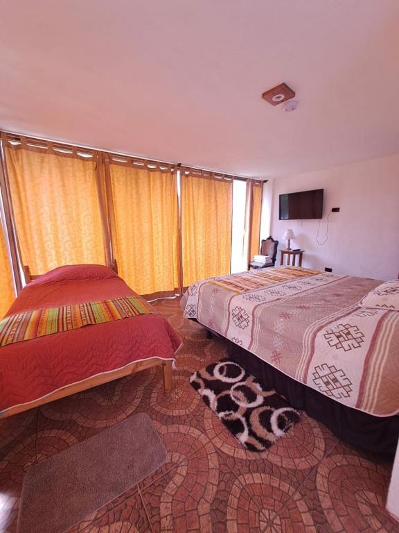 Shared lounge/TV area