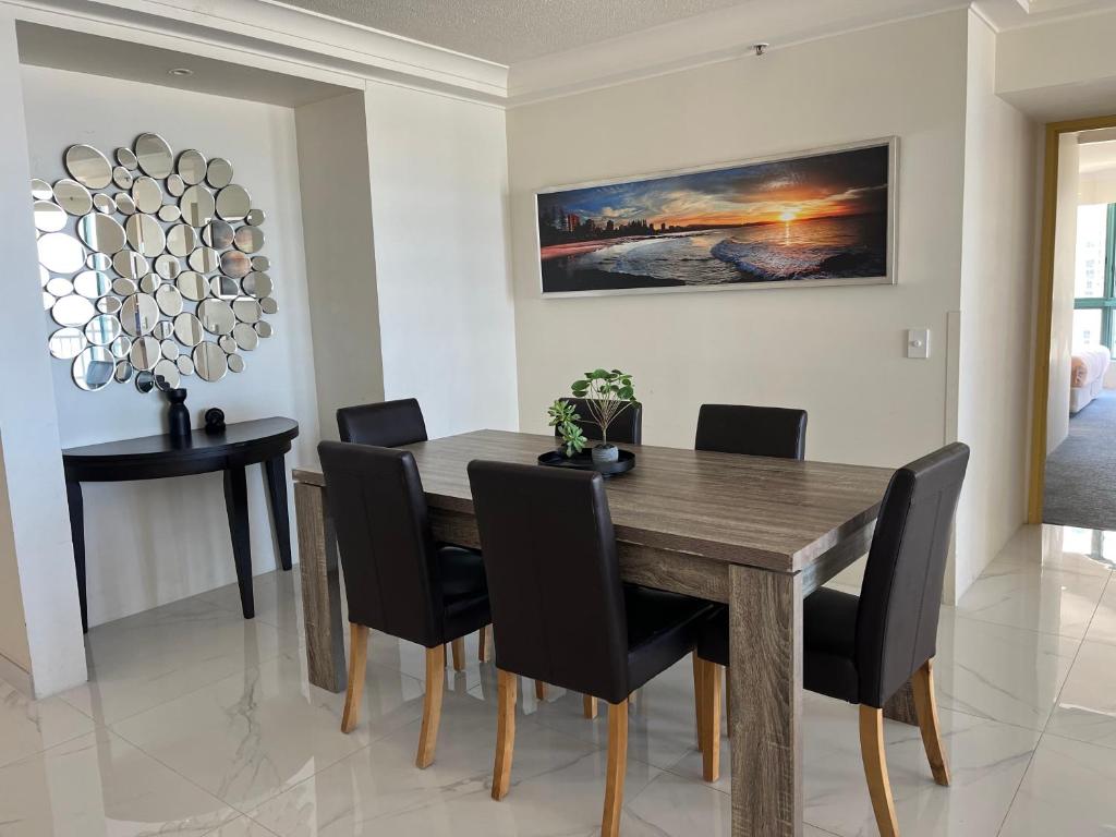 Mantra Crown Towers Surfers Paradise, Gold Coast 2024 Updated Prices