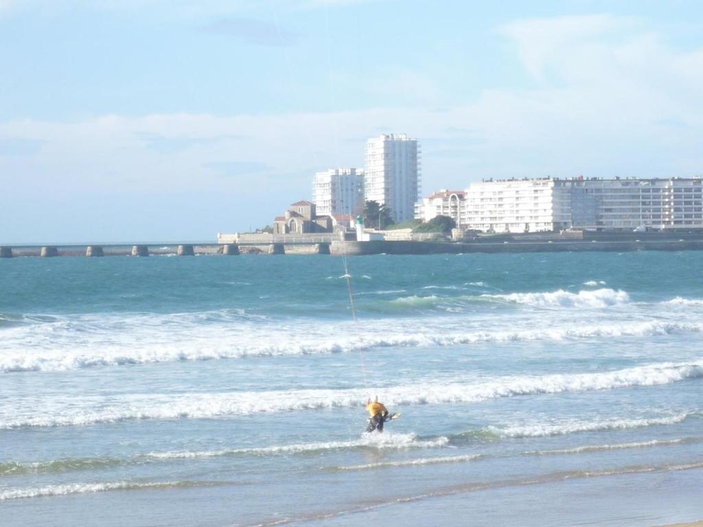 Appartement T3 avec terrasse et garage à 300 m de la plage, quartier Arago - FR-1-92-582 - 3