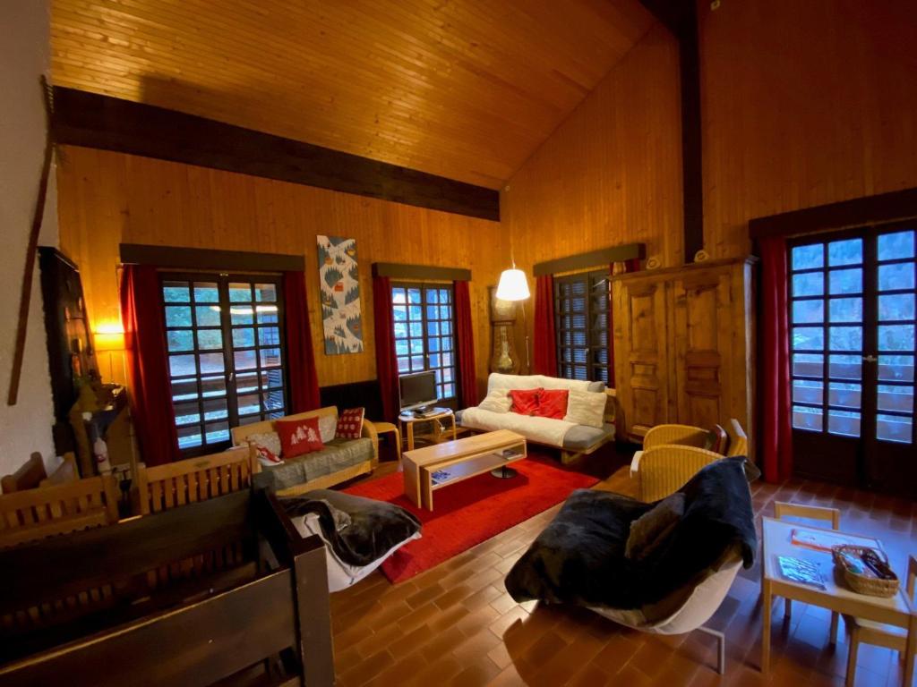 Chalet savoyard 8 pers, 4 chambres, parking privé - FR-1-459-202 - 2