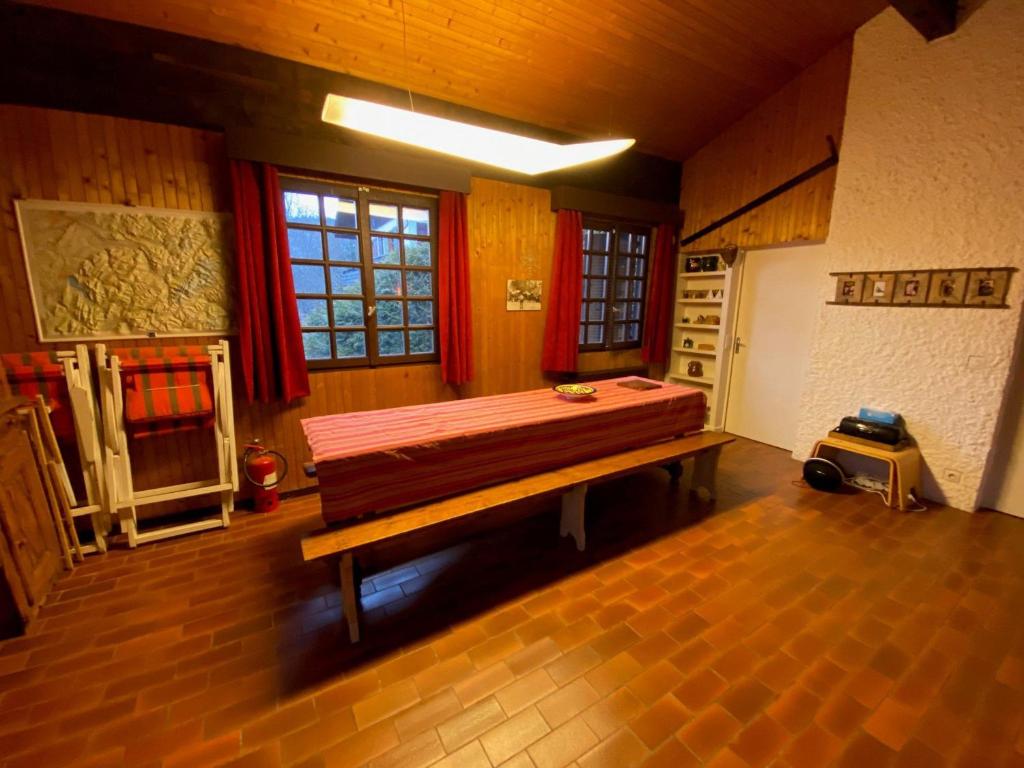 Chalet savoyard 8 pers, 4 chambres, parking privé - FR-1-459-202 - 3