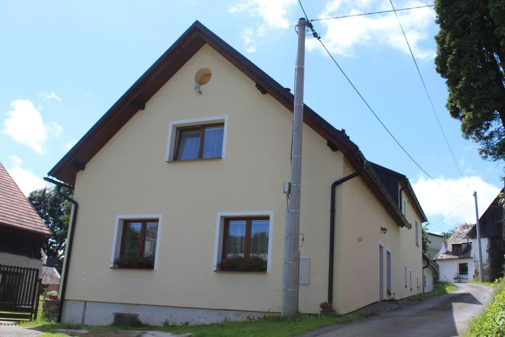 Apartmán U10, Kolinec