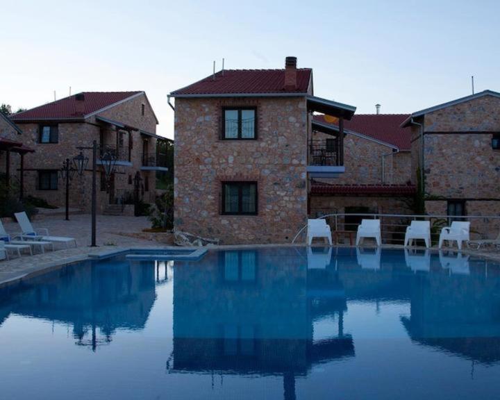 Lithea mountain resort and spa スイミングプール