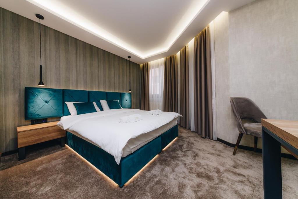 Boutique Luxury Apartments - 4