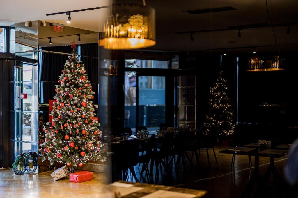 Hermanns Hotel Sibiu photo