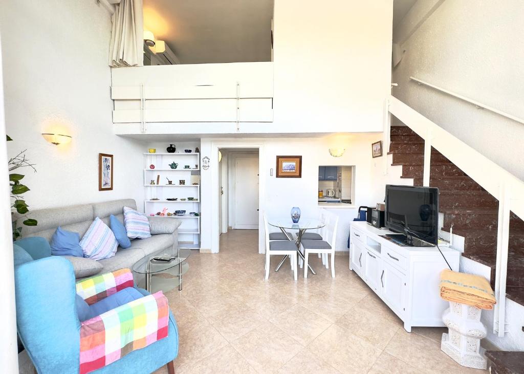Skol 609 - Duplex 1 Bedroom in Skol Marbella with Amazing Sea Views. - 3
