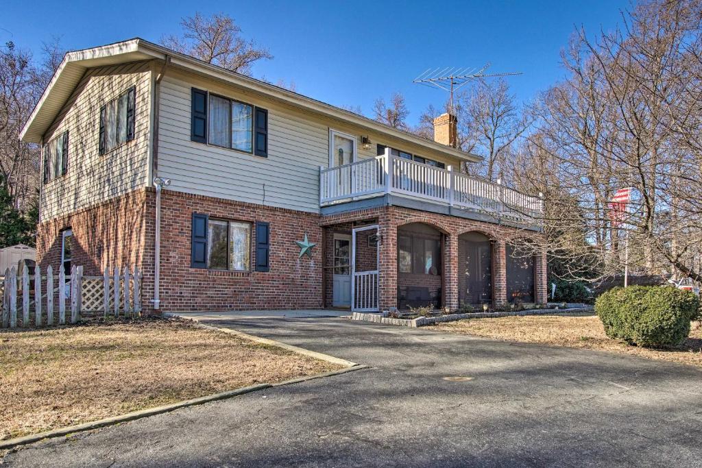 Montross Home with Private Pool and Yard!