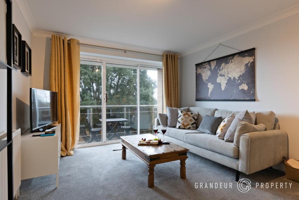 Island Views by Grandeur Property, Poole
