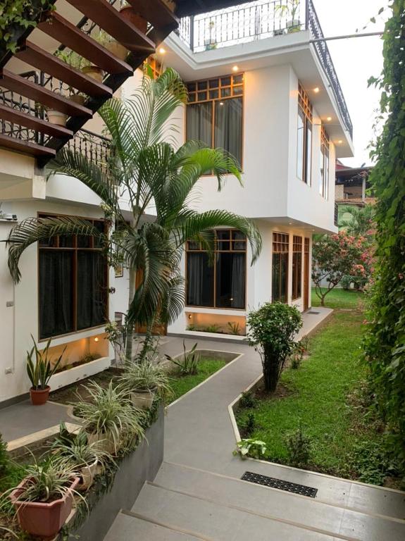 Alojamiento Familiar Custodia — Hotel in Tarapoto