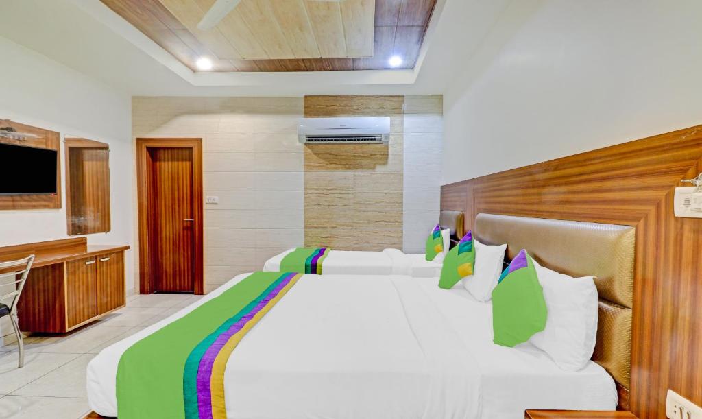 Townhouse 753 Hotel Big Dream photo