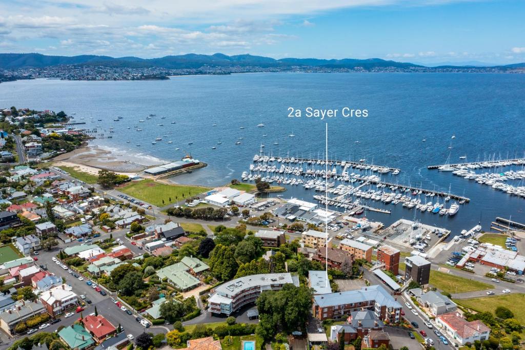 King Bed, Water Views, Private Parking, Courtyard Living in the Heart of Sandy Bay photo