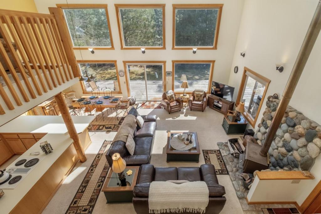 Pine Tree Cottage by NW Comfy Cabins, Leavenworth