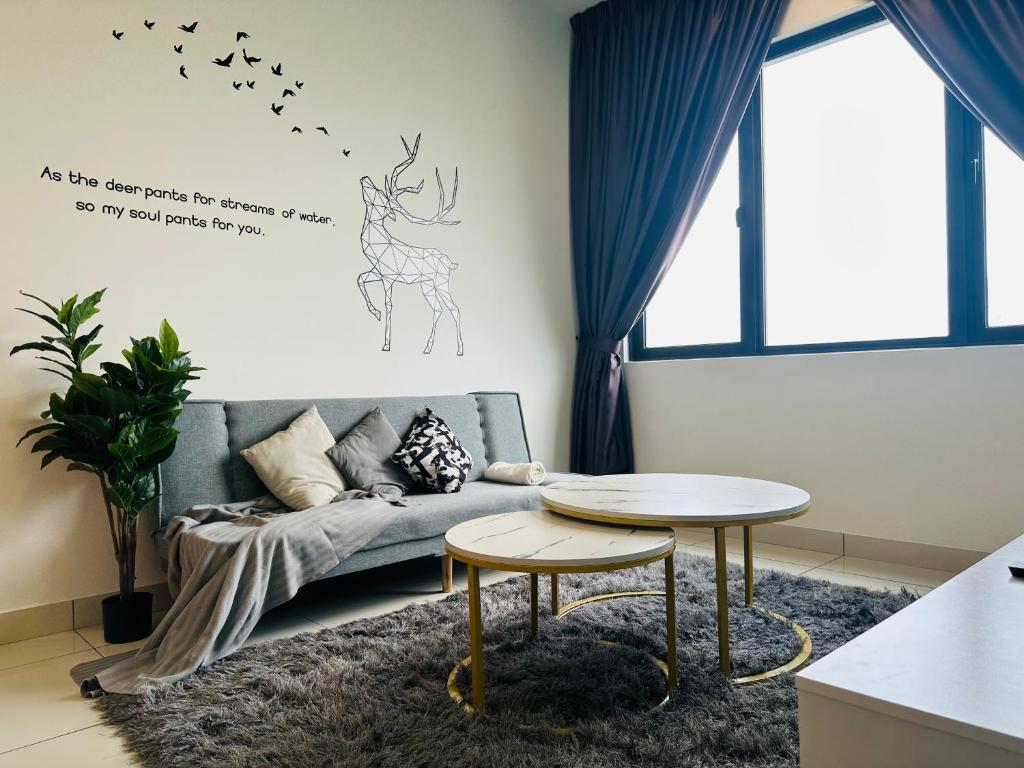 31 Family Suite 7pax 3 Rooms Sunway Velocity Mall Cheras IKEA Mytown Short Walk to MRT &amp; LRT Maluri — Hotel in Kuala Lumpur
