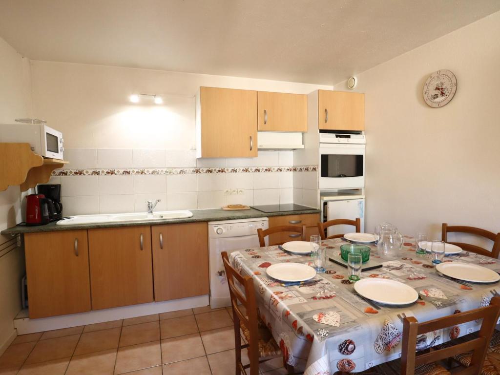 Appartement 6 personnes avec balcon, cœur du vieux village, proche remontées mécaniques et commerces - FR-1-623-332 - 2