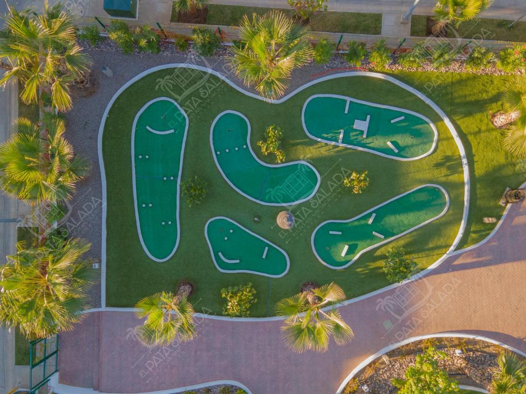 Planta Baja, a 10 minutos de la playa, Gran alberca y Mini Golf!! - 5