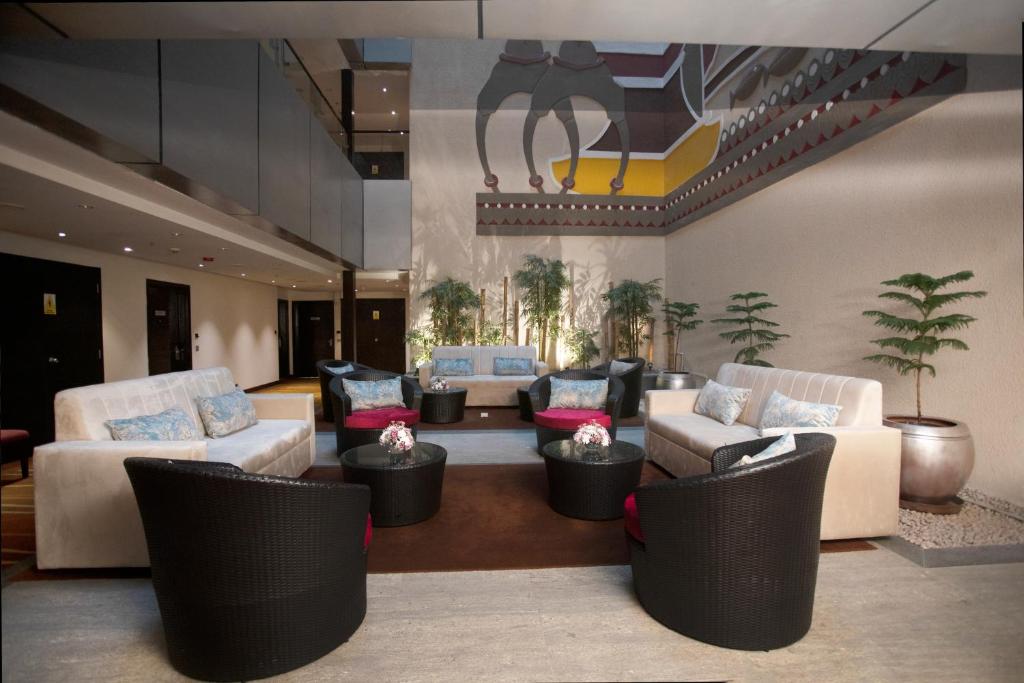 Shared lounge/TV area