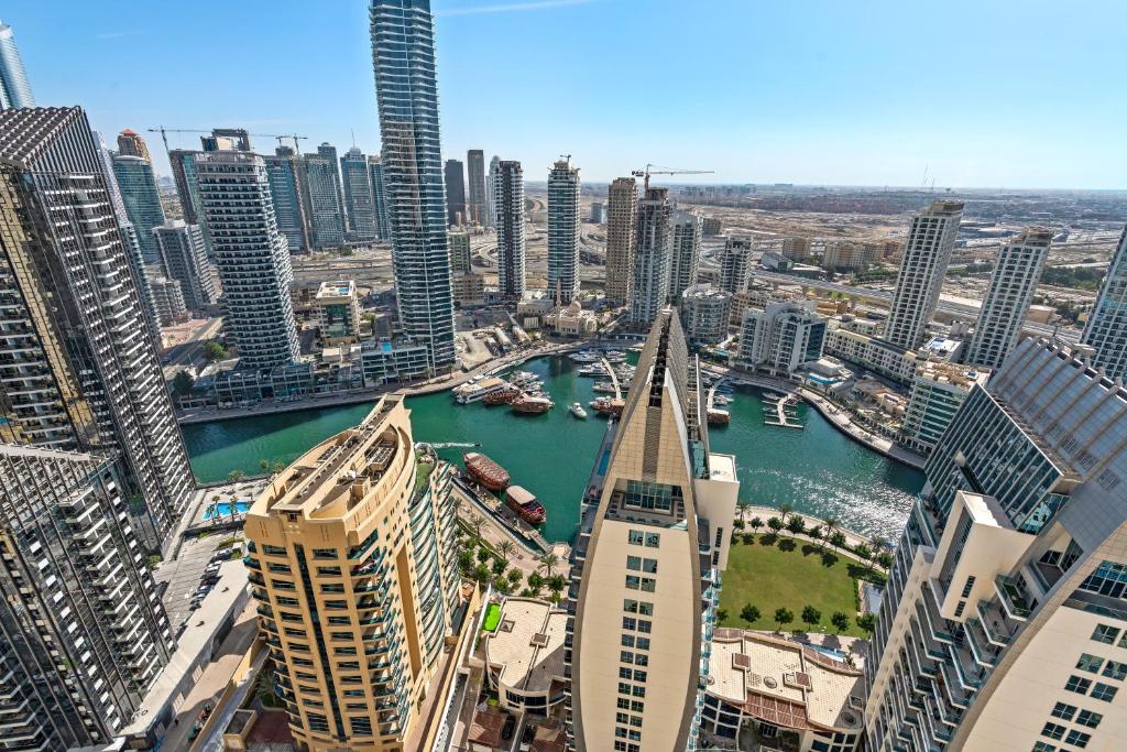 Beautiful Sea and Marina View - Premium 2BR in JBR, Dubaï