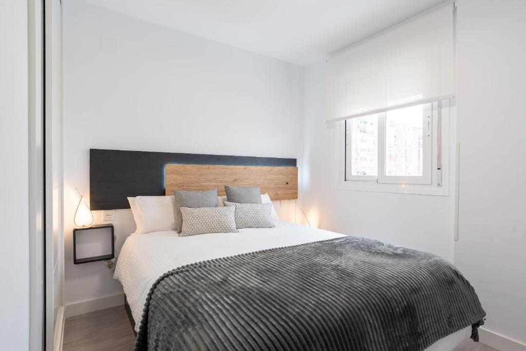 Modern apartment near Huelin Beach & Free Parking - 3