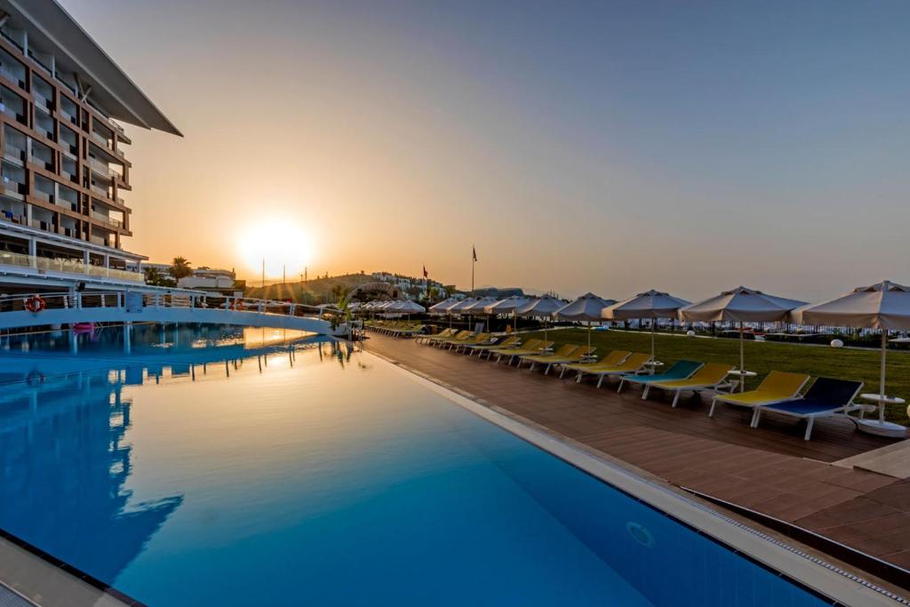 Mary Hotels Alanya — Basen in Alanya